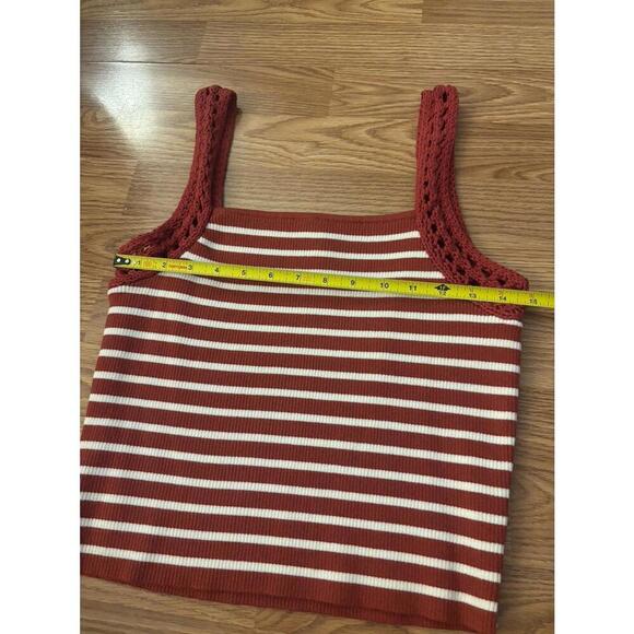 Aerie Crochet Sweater Tank Top Size Large - Picture 3 of 7